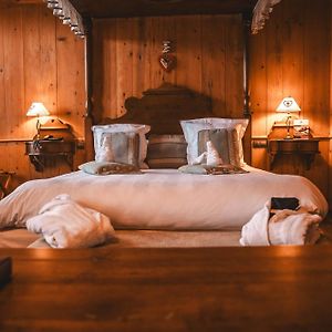 Kamer met een King Size Bed